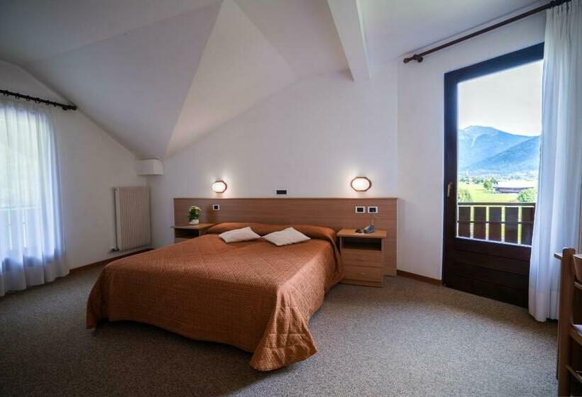 غرفة قياسية مزوَّدة بشُرفة, Rio