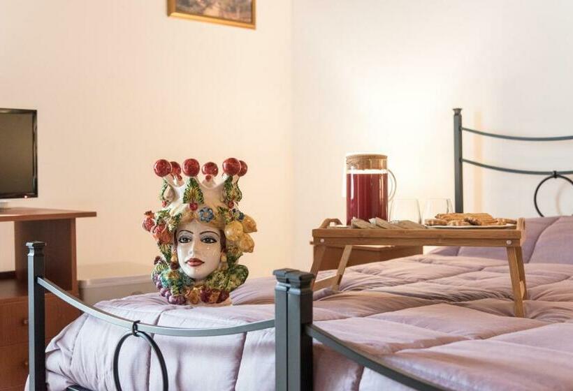 Трехместный Номер Deluxe Вид на Море, Le Teste Di Moro Al Duomo