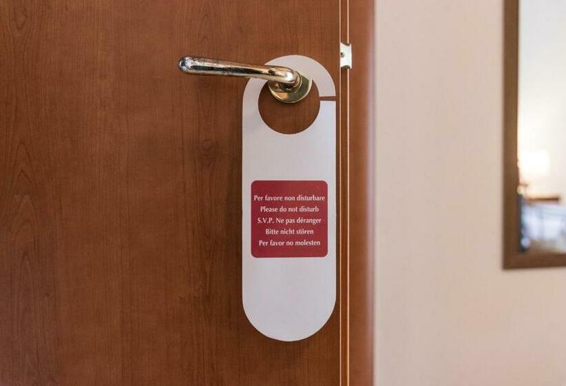 Трехместный Номер Deluxe Вид на Море, Le Teste Di Moro Al Duomo