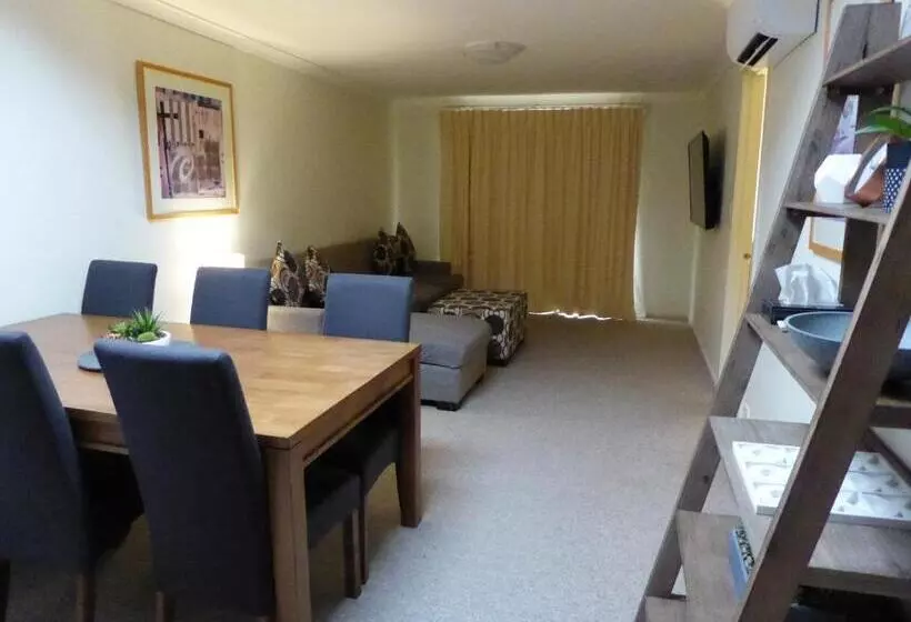 ２ベッドルーム家族用アパートメント, Lifestyle Apartments At Ferntree