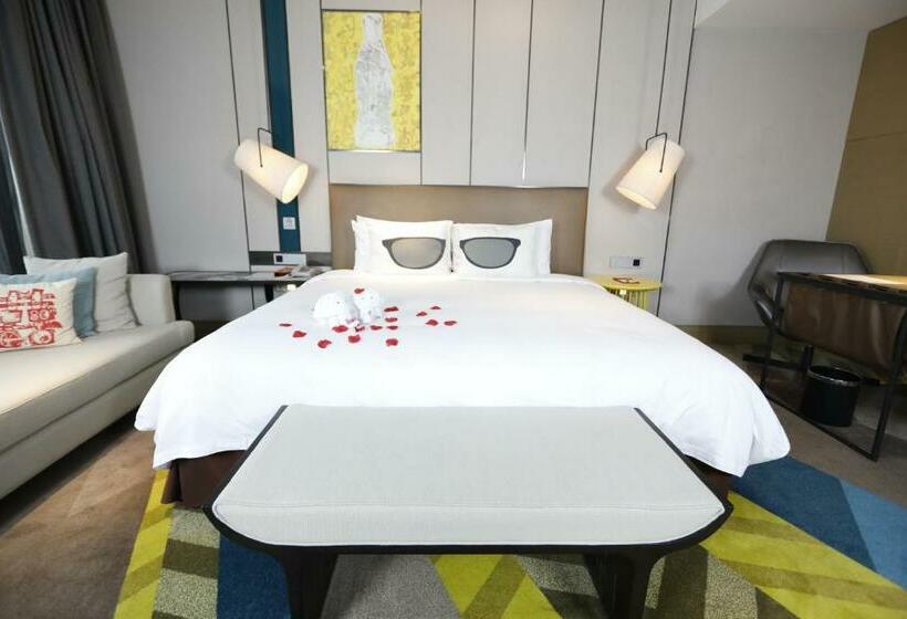 디럭스 룸 킹사이즈 침대, Minimax Premier Hotel Shanghai Hongqiao