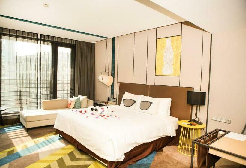 디럭스 룸 킹사이즈 침대, Minimax Premier Hotel Shanghai Hongqiao