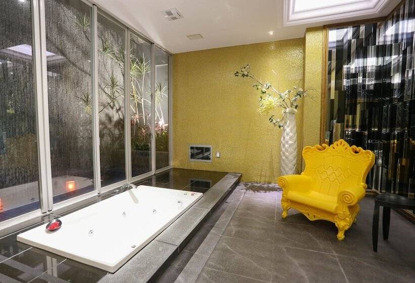 اتاق سوپریور, Mulan Motel Taipei