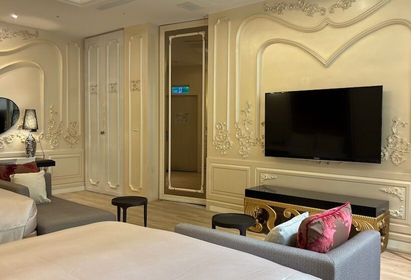 اتاق سوپریور چهار تخته, Mulan Motel Taipei