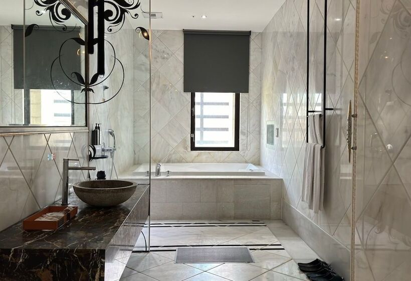 اتاق سوپریور چهار تخته, Mulan Motel Taipei