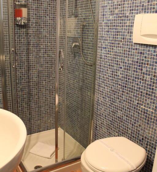 اتاق استاندارد, Relais Arco Della Pace