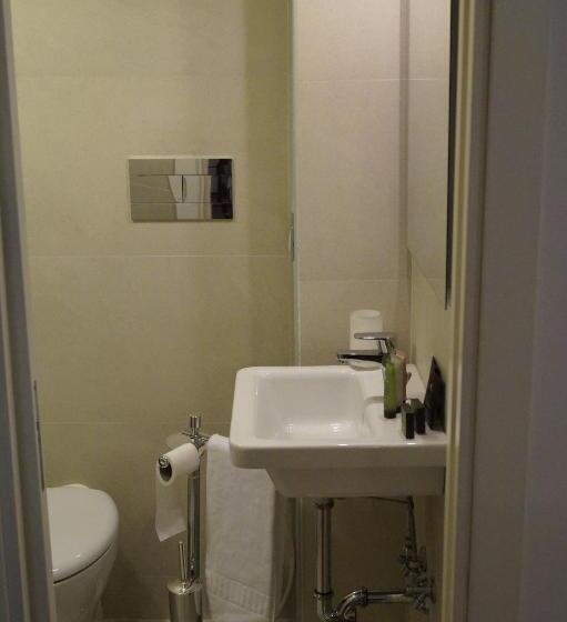 استودیوی استاندارد, Relais Arco Della Pace