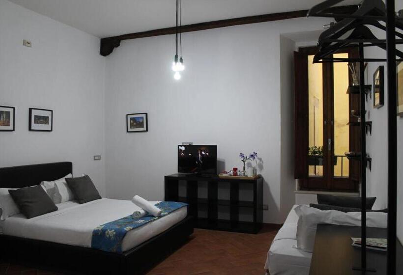 اتاق استاندارد سه نفره, Relais Arco Della Pace