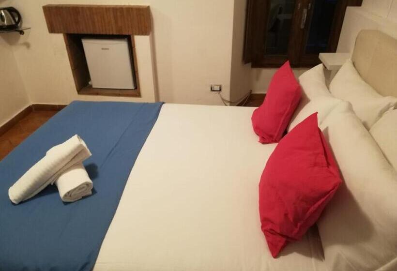 اتاق استاندارد یک نفره, Relais Arco Della Pace