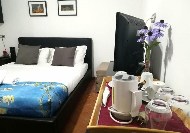 اتاق استاندارد سه نفره, Relais Arco Della Pace