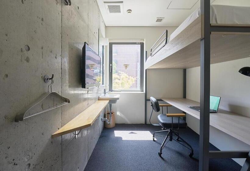 اتاق استاندارد یک تخته با سرویس بهداشتی مشترک, Piece Hostel Kyoto