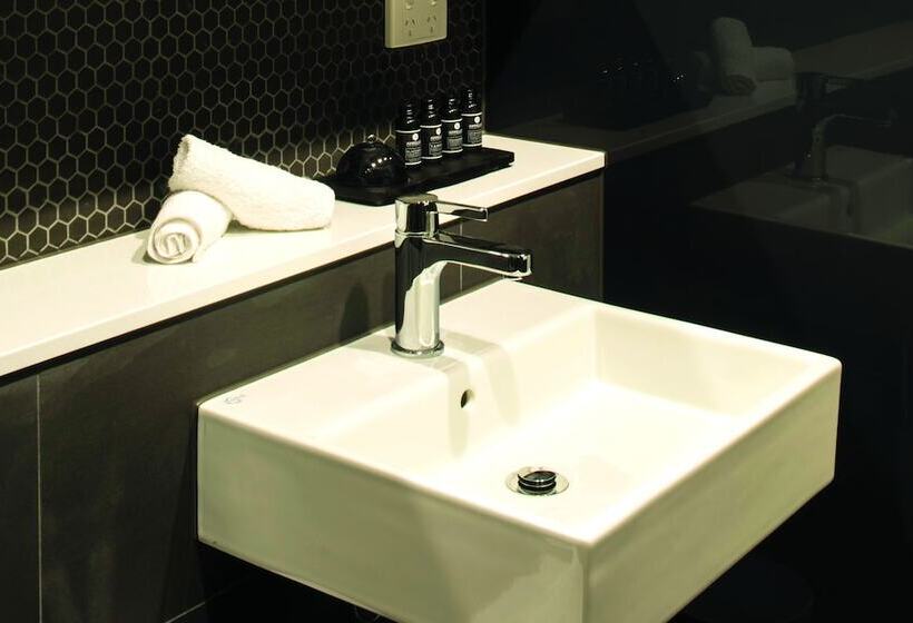 Апартаменты 2 Спальни с Балконом, 381 Cremorne