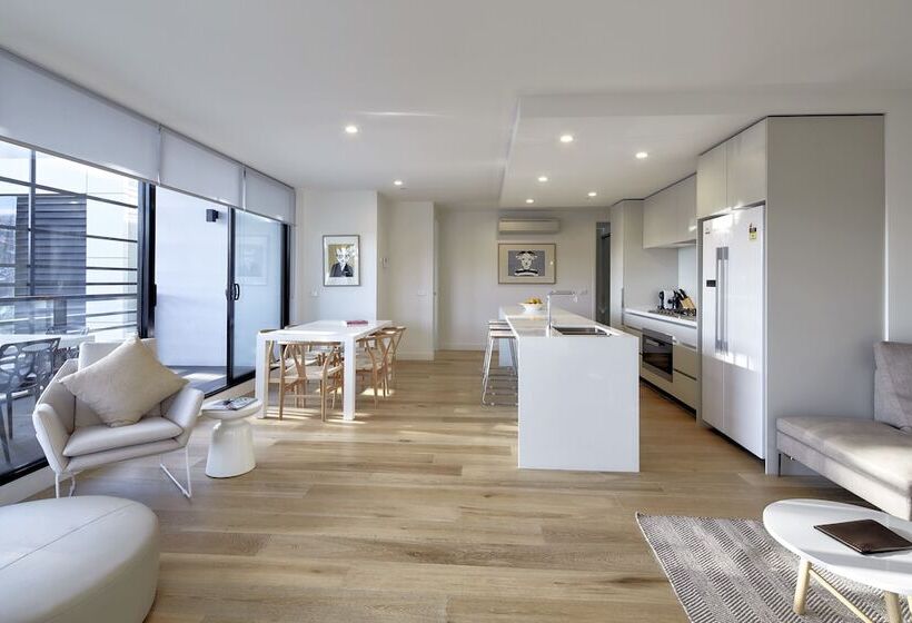 Апартаменты 3 Спальни, 381 Cremorne