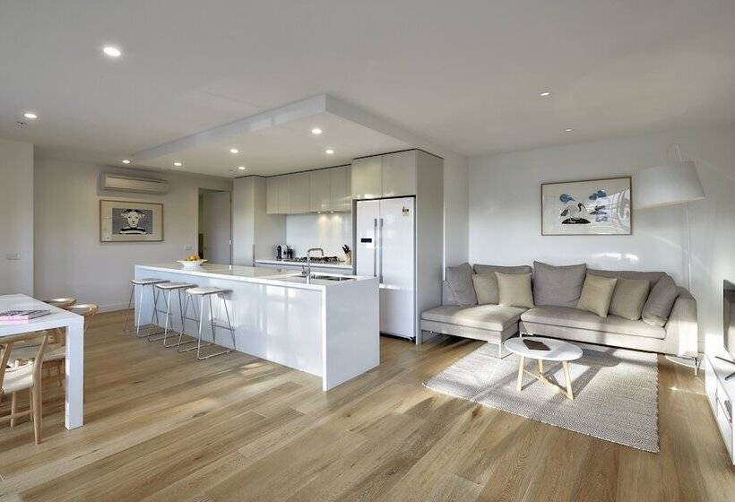 Апартаменты 3 Спальни, 381 Cremorne