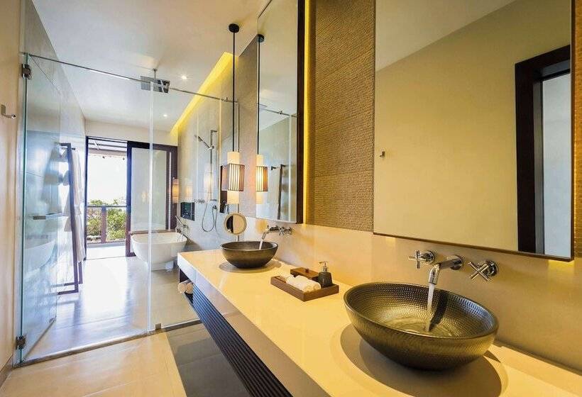 Номер Deluxe Вид на Море, Anantara Kalutara Resort
