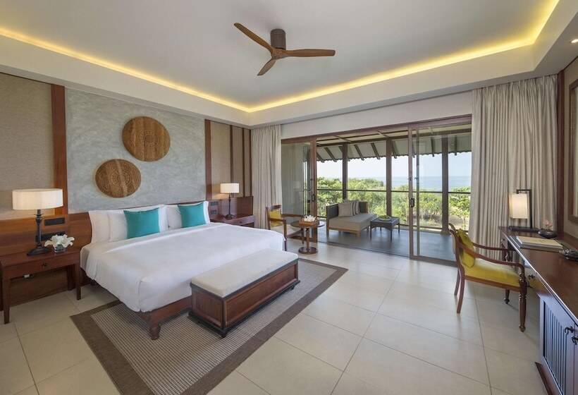 חדר דלוקס נוף לים, Anantara Kalutara Resort