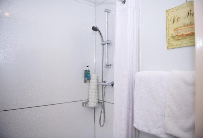 غرفة قياسية, Milton House Studio Apartment Suites