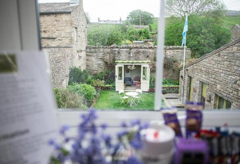 غرفة قياسية, Milton House Studio Apartment Suites