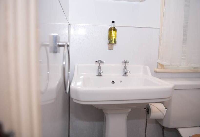 غرفة قياسية, Milton House Studio Apartment Suites