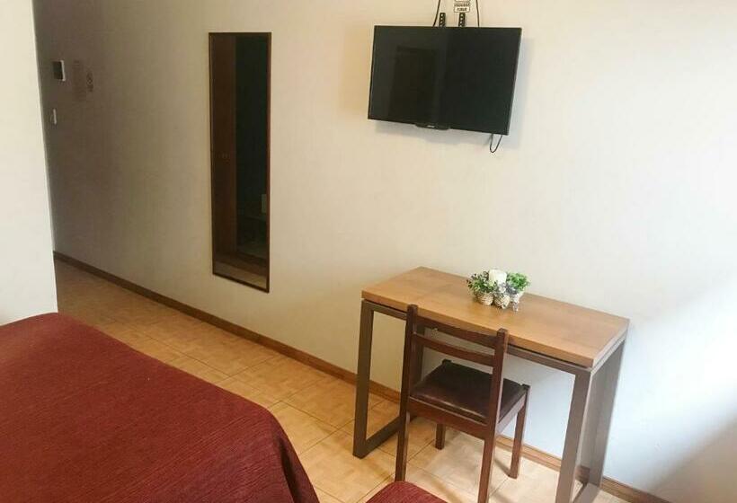 اتاق استاندارد یک نفره, Alcazar