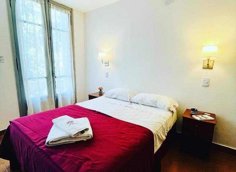 اتاق استاندارد, Alcazar