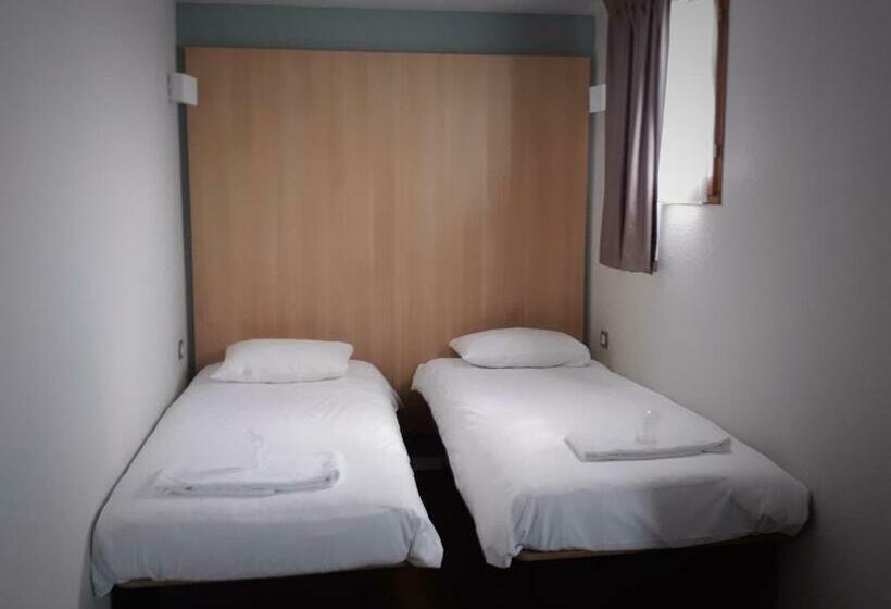 اتاق خانوادگی, B&b Hotel Chatellerault