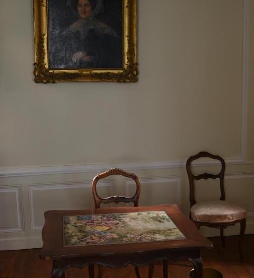 Люкс, Château Hôtel De Warenghien