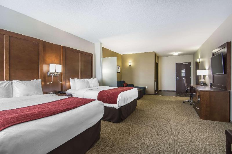스위트, Comfort Suites Regina