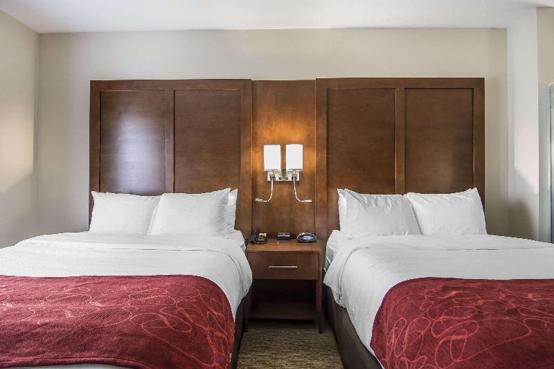 סוויטה, Comfort Suites Regina