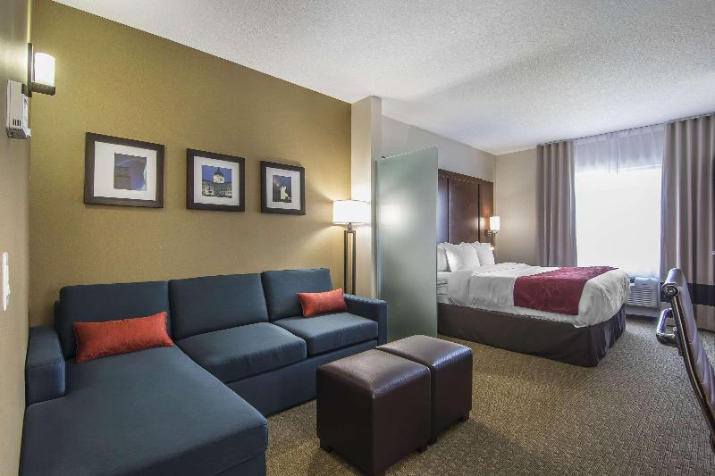 מיטת קינג בסוויטה, Comfort Suites Regina