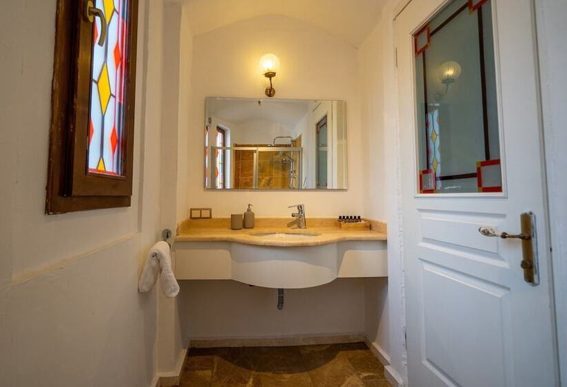 חדר סטנדרט, Cunda Battalos Küçük Otel