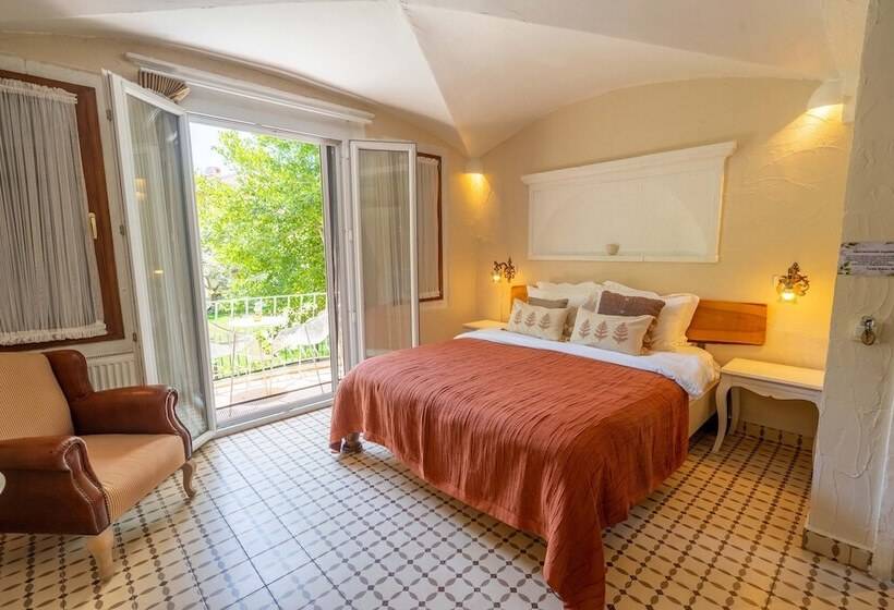 חדר סטנדרט, Cunda Battalos Küçük Otel