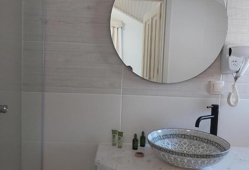 펜트하우스 룸, Dimatis