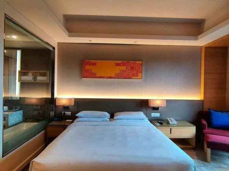 クラブルーム, Hyatt Regency Chandigarh