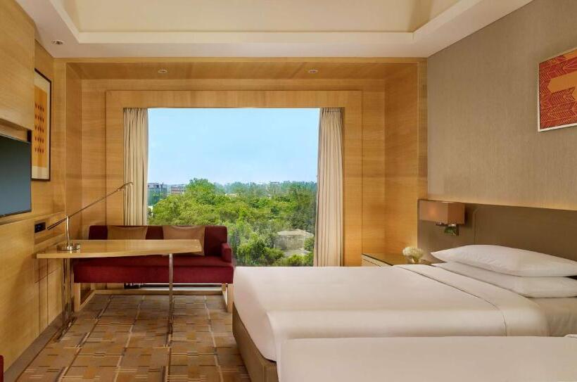 Номер Стандартный с Видом, Hyatt Regency Chandigarh