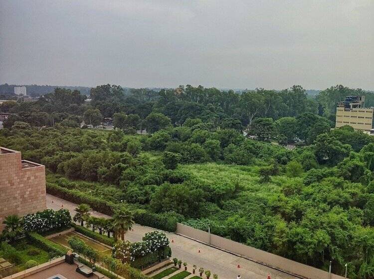 Club Room King Bed, Hyatt Regency Chandigarh