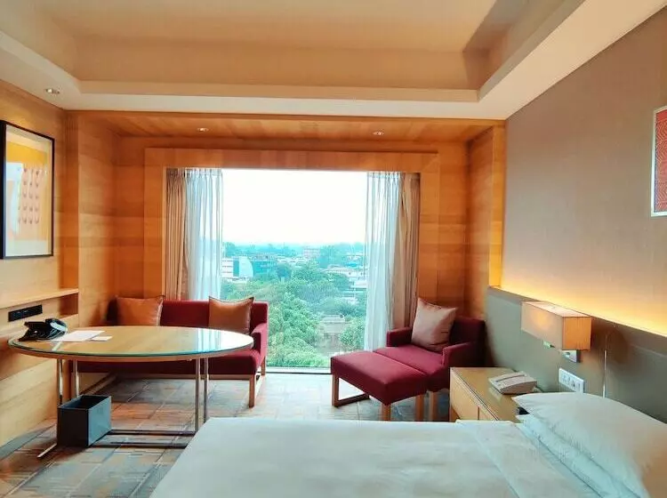 キングサイズベッドのクラブルーム, Hyatt Regency Chandigarh