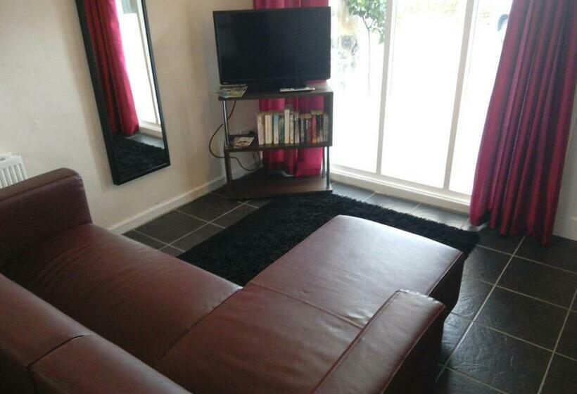 ２ベッドルームアパートメント, Old Coach House At The Golden Lion