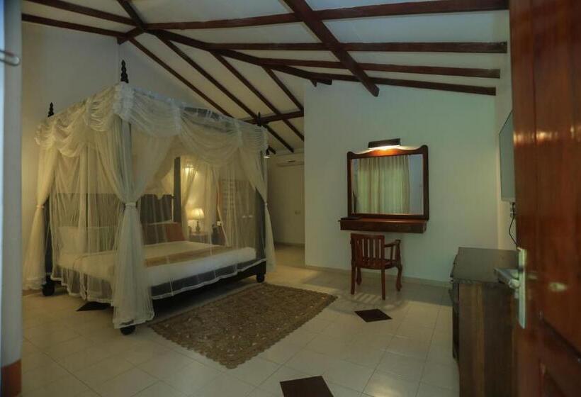 스탠다드 룸 킹사이즈 침대, Royal Retreat, Sigiriya 5 Mins To Sigiriya Rock