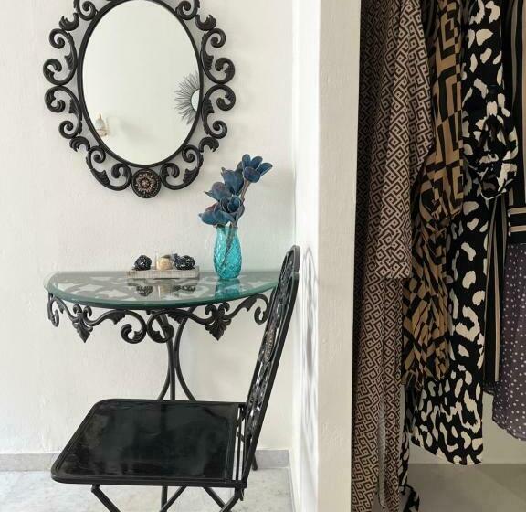 غرفة قياسية, Naxos Philoxenia