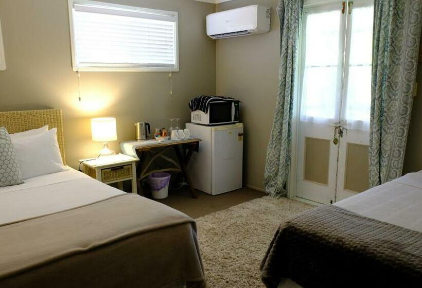 家庭套房, The Laurels Of Chinchilla