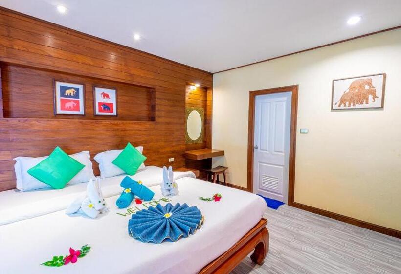 בקתה סטנדרטית עם נוף לים, Three Trees Samui Resort   Sarocha Villa