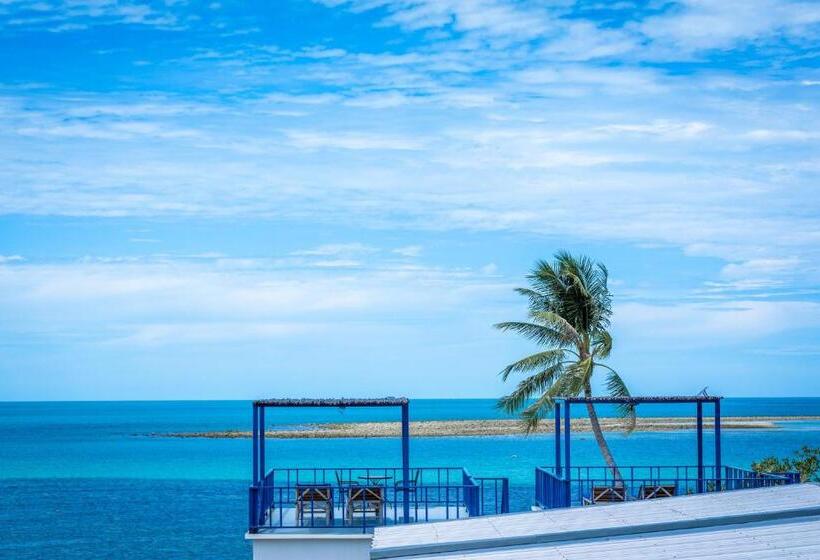 חדר דחוקס עם מיטת קינג, Three Trees Samui Resort   Sarocha Villa