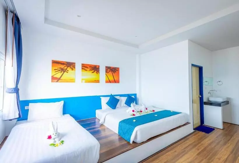 اتاق سوپریور سه تخته, Three Trees Samui Resort   Sarocha Villa