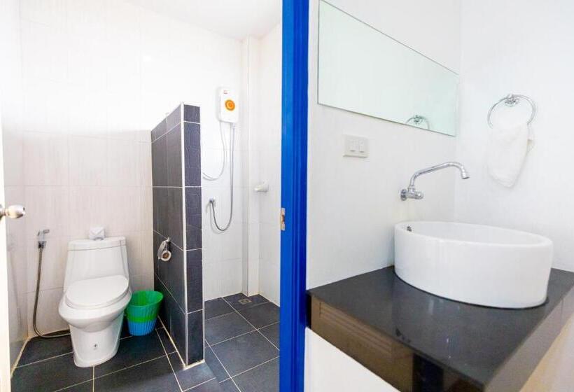 חדר סופריור לשלושה, Three Trees Samui Resort   Sarocha Villa