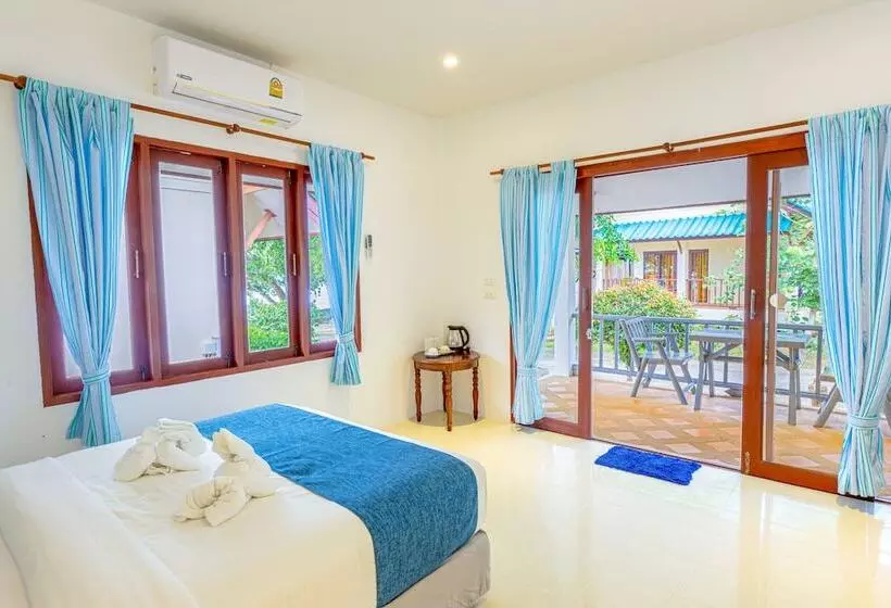 بانگلوی استاندارد, Three Trees Samui Resort   Sarocha Villa
