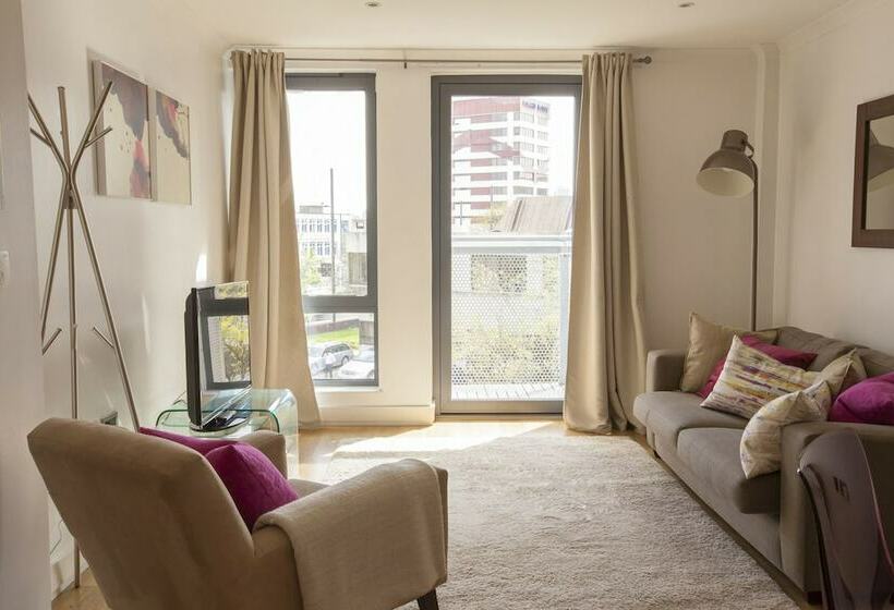 2ベッドルームのスーペリアアパートメント, Belvedere Stratford City Edge Apartments