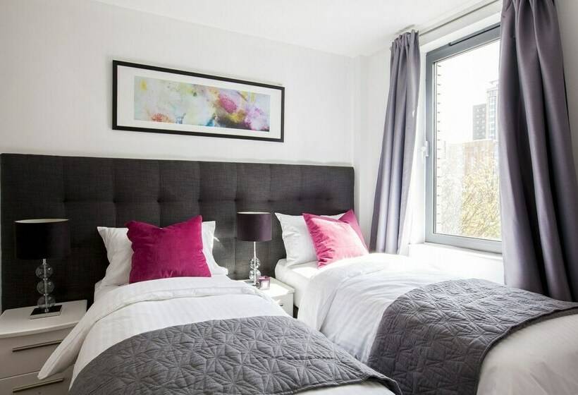 شقة سوبيريور غرفتين, Belvedere Stratford City Edge Apartments