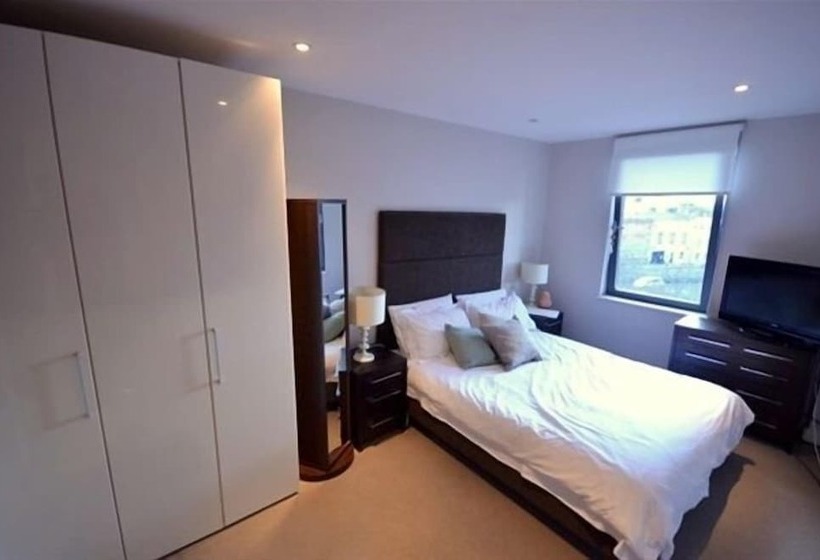 2ベッドルームのスーペリアアパートメント, Belvedere Stratford City Edge Apartments
