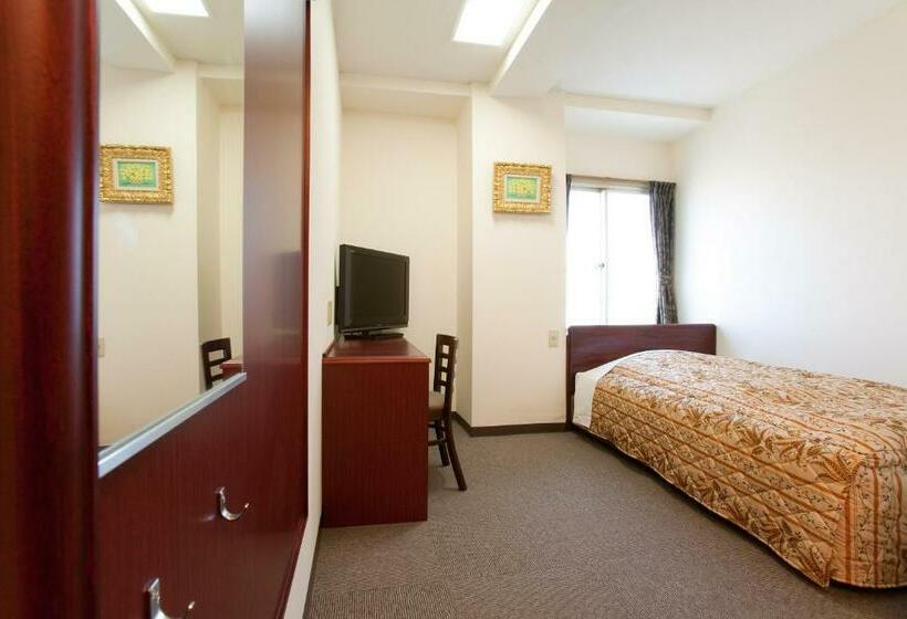 带双人床的基本房间, Hayashi